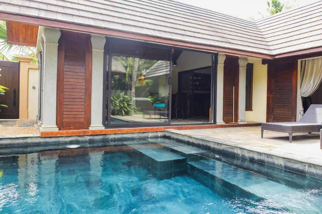 Villa Tropicale Balinaise Intimiste กรองด์เบย์ ภายนอก รูปภาพ